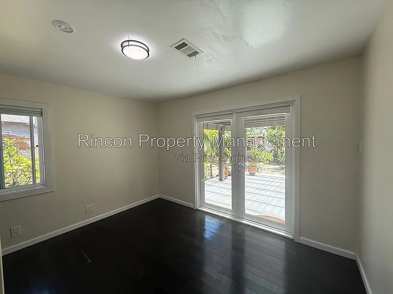 238 Douglas Ave — Photo 12