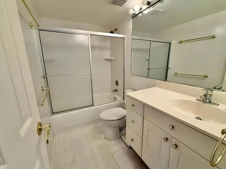 2910 SW 87th Ter #CU-1708 — Photo 27