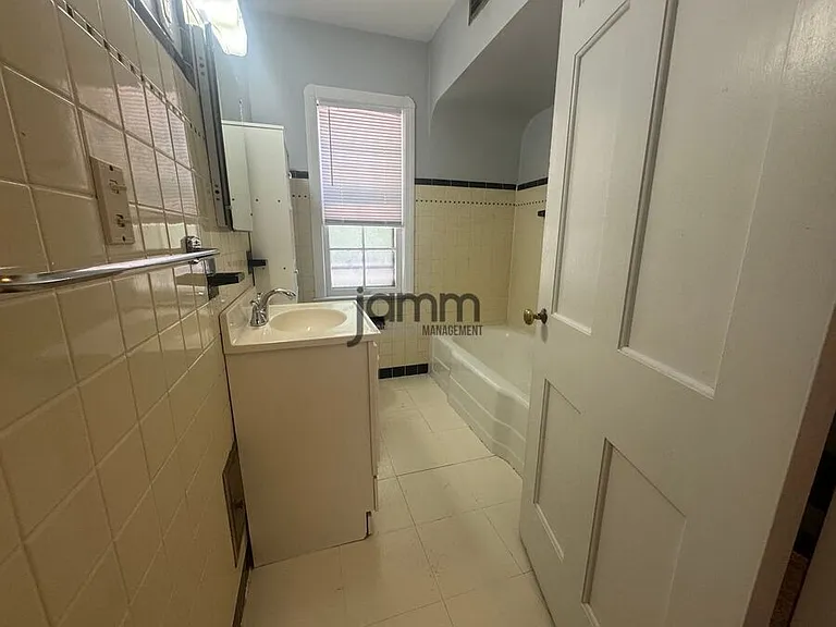 17724 Hilliard Rd — Photo 11