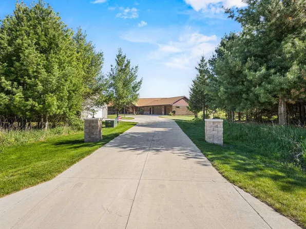N8253 County Road X, Belleville, WI 53508