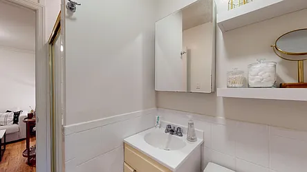 Rented by Bond New York