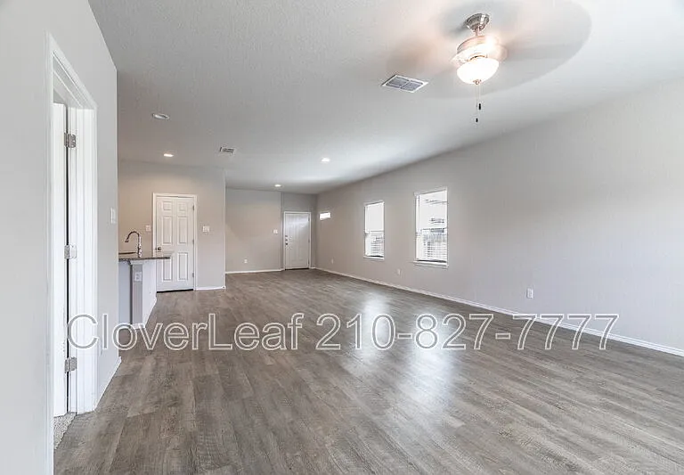 13040 Heathers Sun St — Photo 9