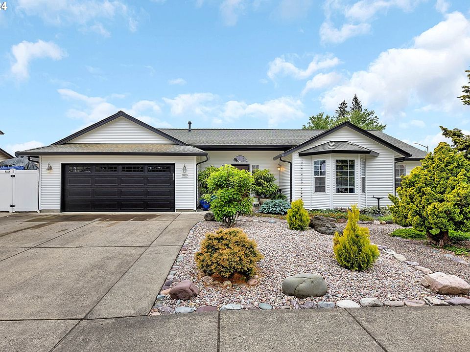 1st image of 15905 NE 79th Way