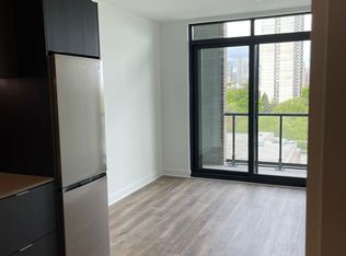86 Dundas St E #708, Mississauga, ON L5A 1W4