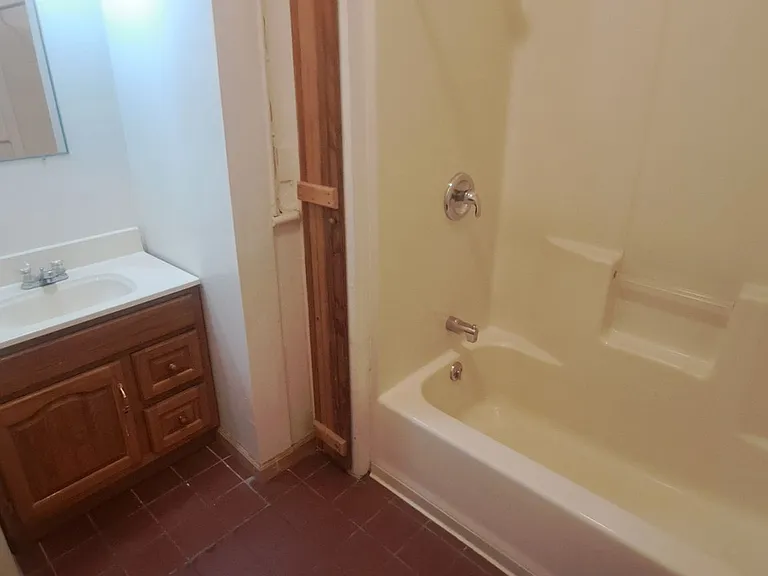 514 S Aurora Street — Photo 20