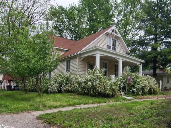 305 E Washington Ave, Fairfield, IA 52556