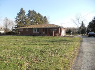 876 Parker Rd, Aurora, OH 44202