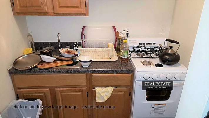 Rented by ZealEstate Group Inc | media 33