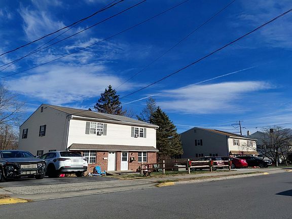 3rd image of 429 S Main St