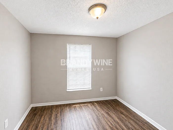 2549 Jessica Ln — Photo 22