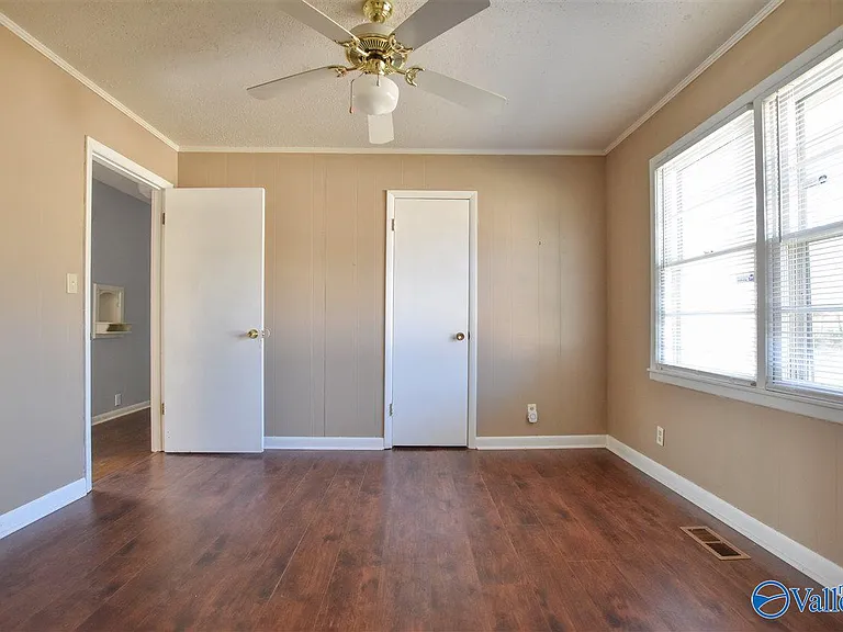 3606 Crestmore Ave NW — Photo 17