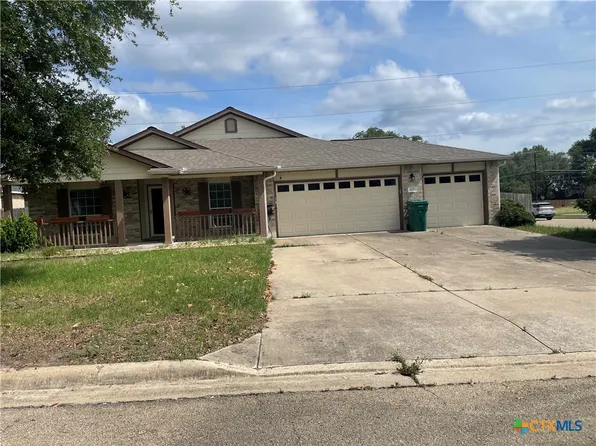101 E Running Wolf Trl, Harker Heights, TX 76548