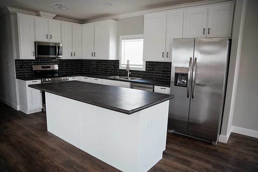 3 bed, 1632 sqft, $1,649 — Photo 3