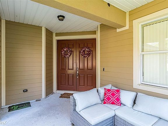 4th image of 20725 Whitewood Way