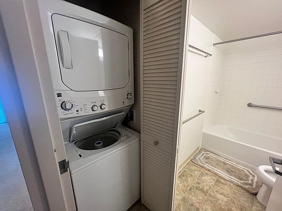 4th image of 801 South St APT 3509