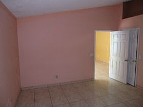 4th image of 8829 Valencia Oaks Ct