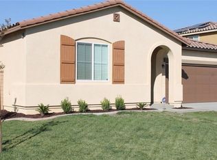 814 Genaro Dr, Perris, CA 92571