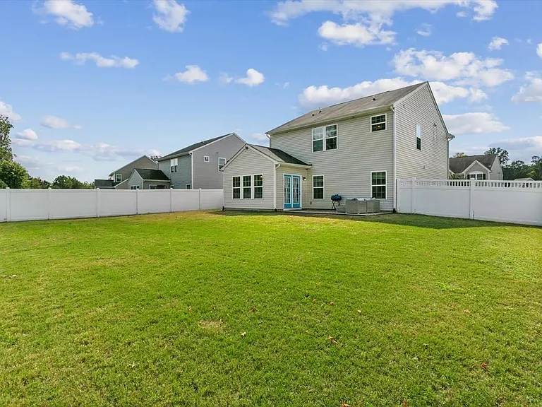 622 Newman Dr — Photo 25