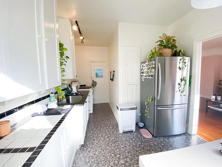 6270 Commodore Sloat Dr #204 — Photo 6