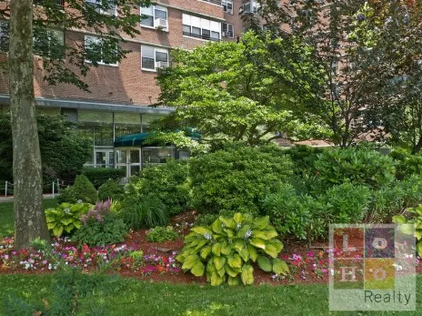 477 Fdr Drive image 1 of 2