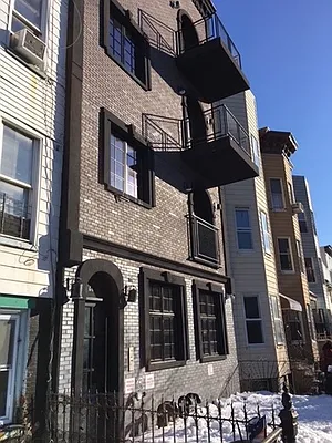 Rented by EXR | media 6