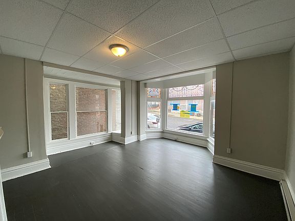 2nd image of 120 Lincoln Way W Front 1