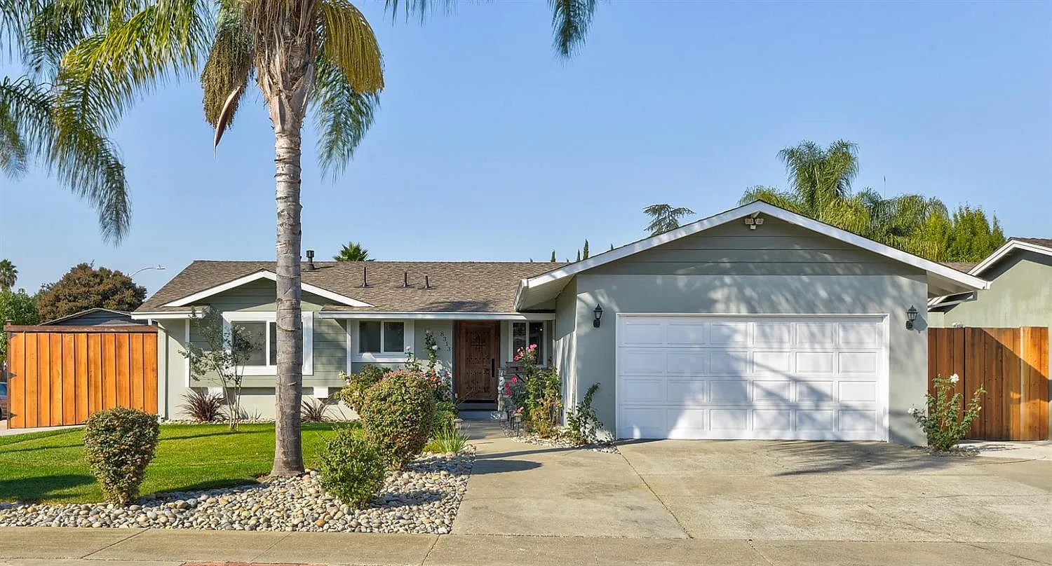 8313 Kelton Dr photo 1