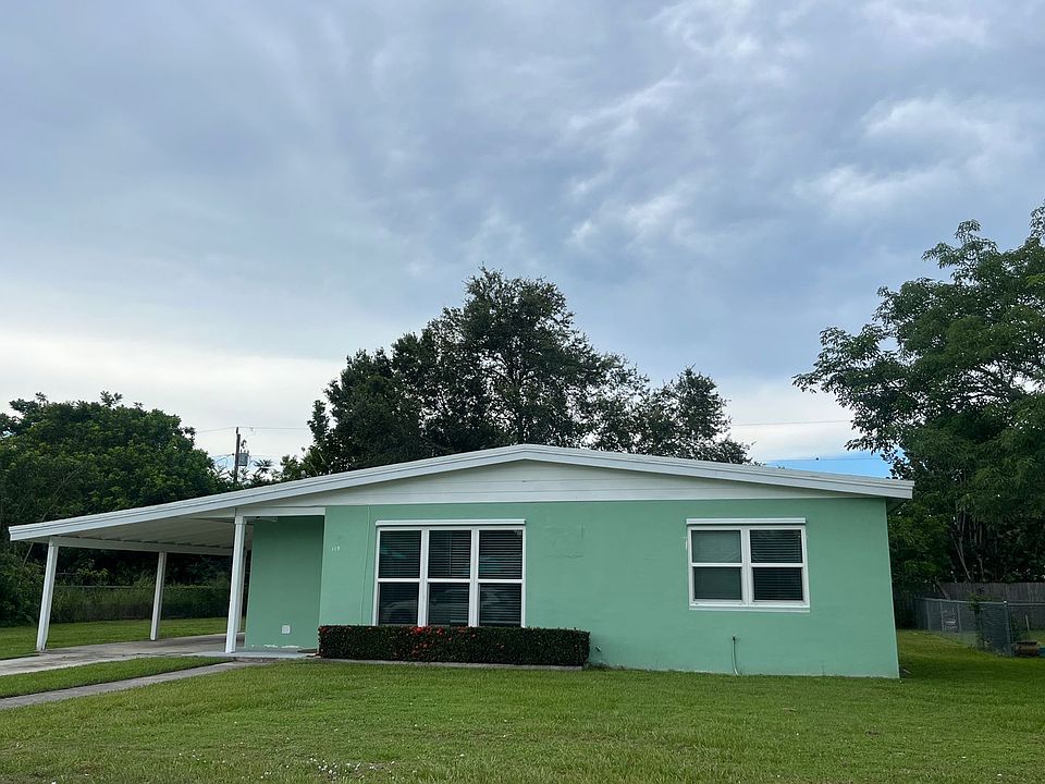 1st image of 115 SE Lucero Dr