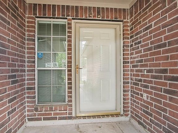 2nd image of 22503 Holly Lake Dr