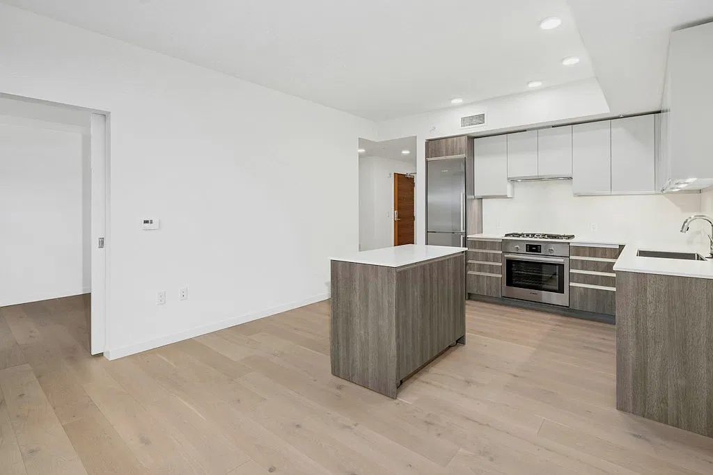 1 bed, 623 sqft, $2,325 — Photo 4