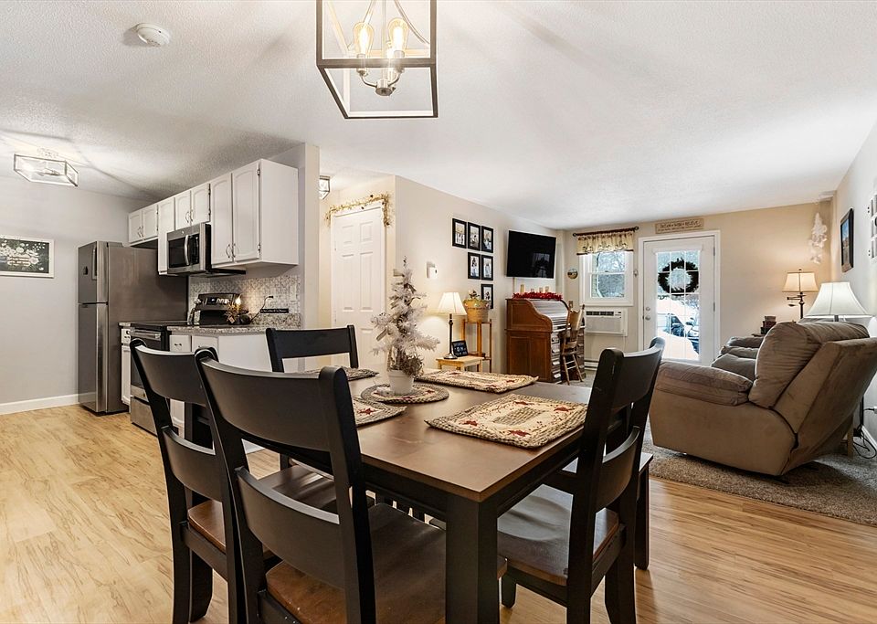 1st image of 125 Heritage Dr #125