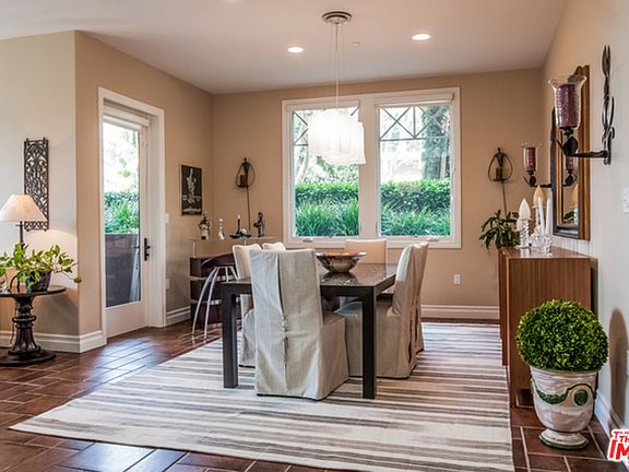 3rd image of 6241 Crescent Park W Unit 105