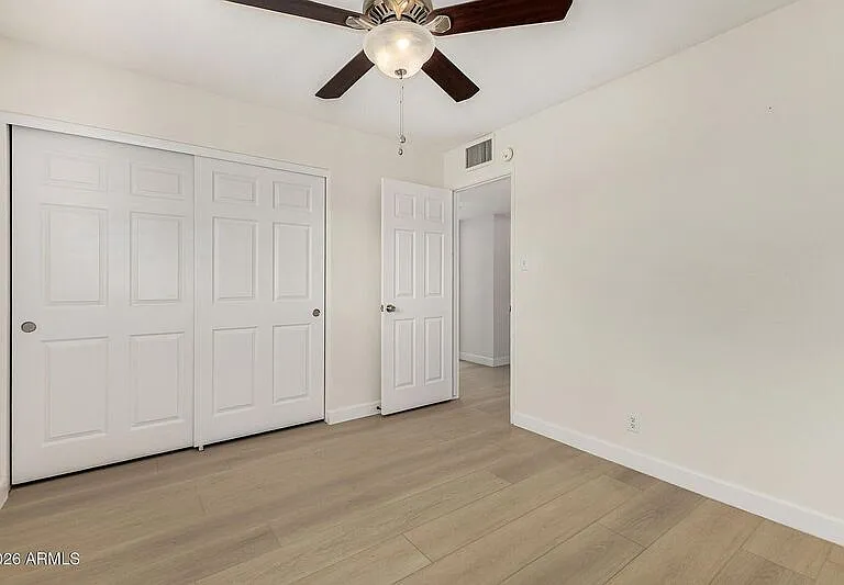220 E McKinley St — Photo 26
