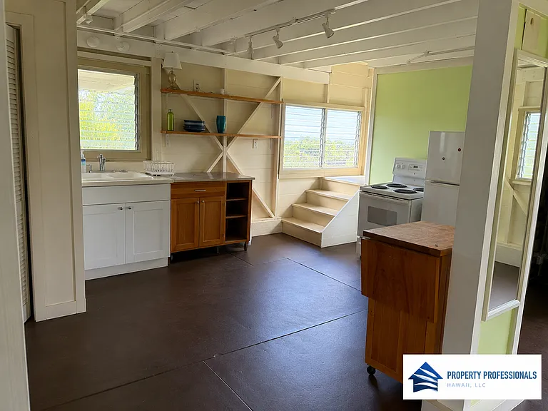 109 Manulele St — Photo 8