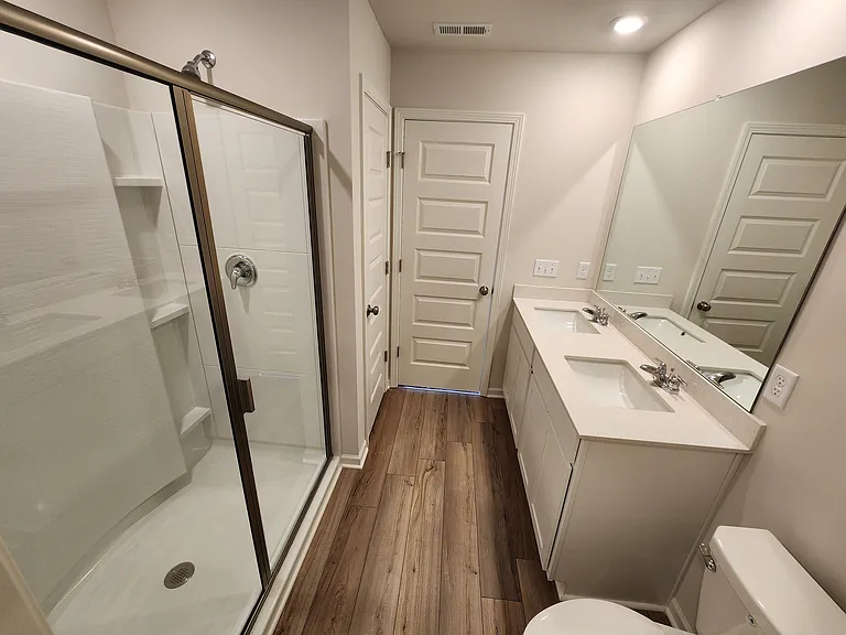 5028 Mifford Ct — Photo 11