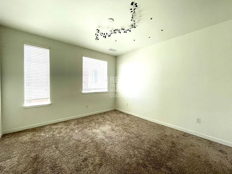 460 E Fremont Pl #304 — Photo 9