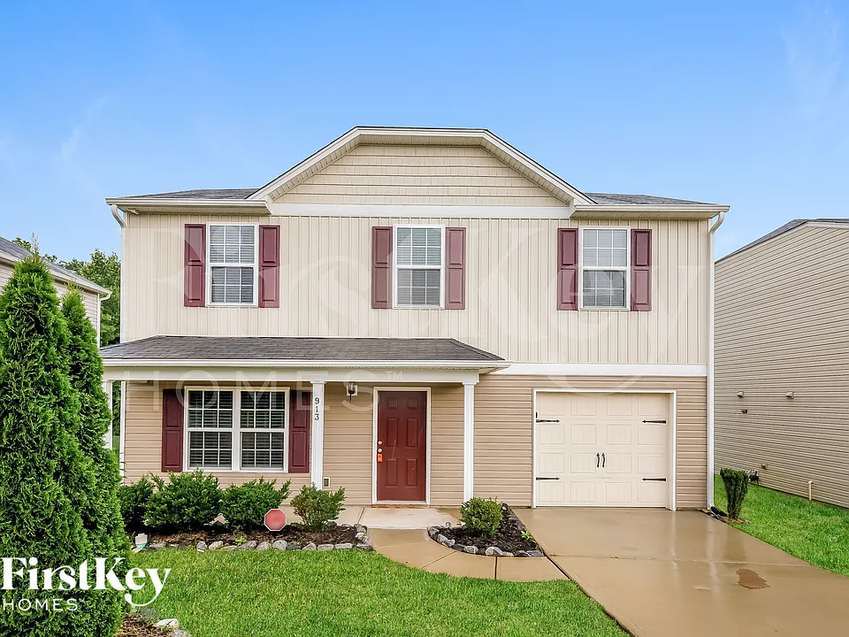 913 Bolivia Dr