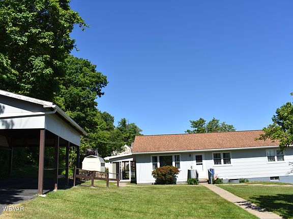 5th image of 250 E Hillside Dr