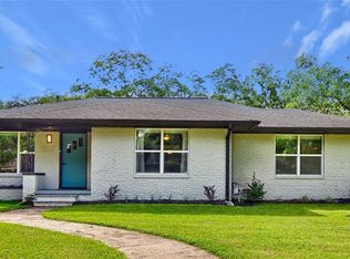 1087 S Holland St, Bellville, TX 77418