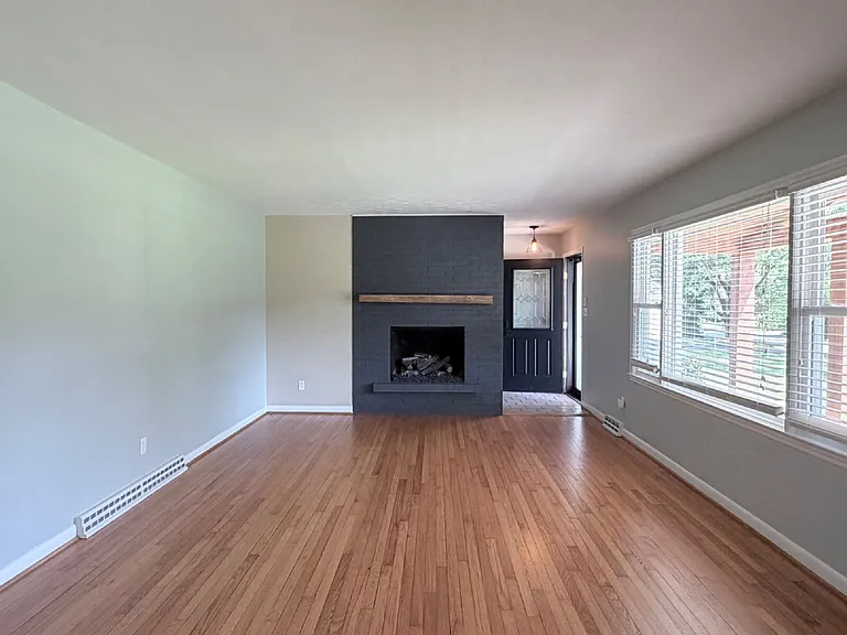 18 Carjen Ave — Photo 15