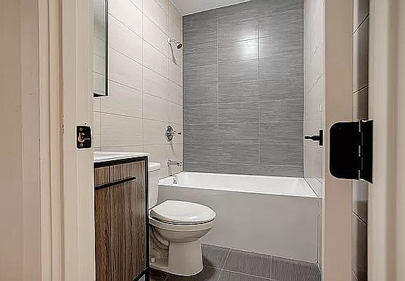 4th image of 1603 Lincoln Pl APT 6A