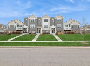 3828 Gansett Pkwy, Elgin, IL 60124