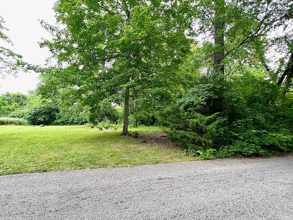 1st image of Poland Hill Pl