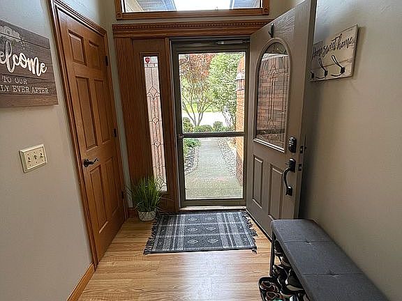 3rd image of 26800 Bridgewater Ct