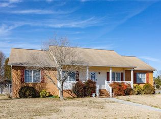 3424 Longhorn Dr, Colonial Heights, VA 23834