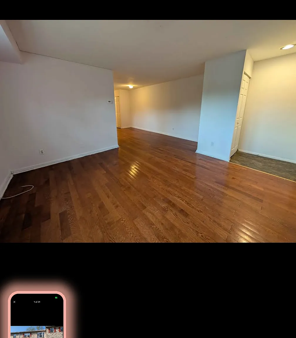 2 bed, 1.5 bath, 872 sqft, $1,499 — Photo 2