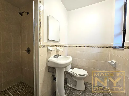 Rented by Made In NY Realty | media 7