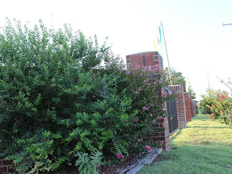 6701 NW Maple Dr — Photo 6