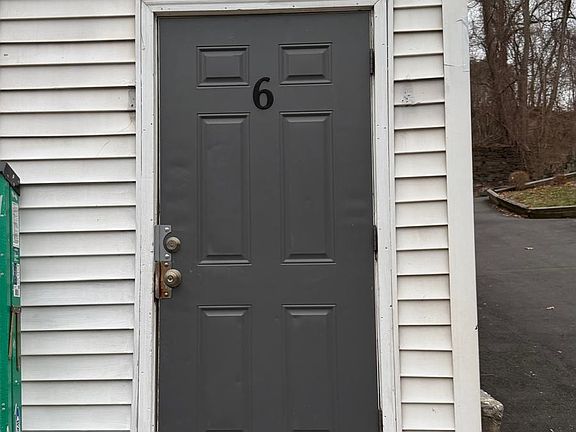 2nd image of 126 W Main St APT 6