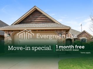 2305 Wayne Cutt Ave, Yukon, OK 73099